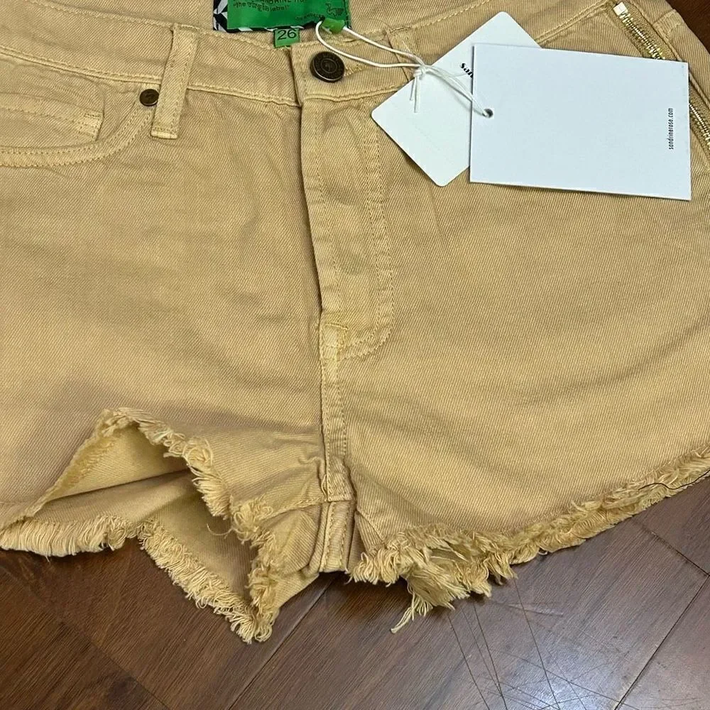 Sandrine Rose SIZE 26 NWT beige button fly shorts‎ with side zipper